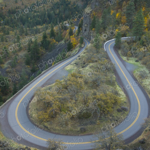 A loop in the Columbia River Highway from Rowena Crest, Columbia River Gorge National… A loop in the Columbia River Highway from Rowena Crest, Columbia River Gorge National…