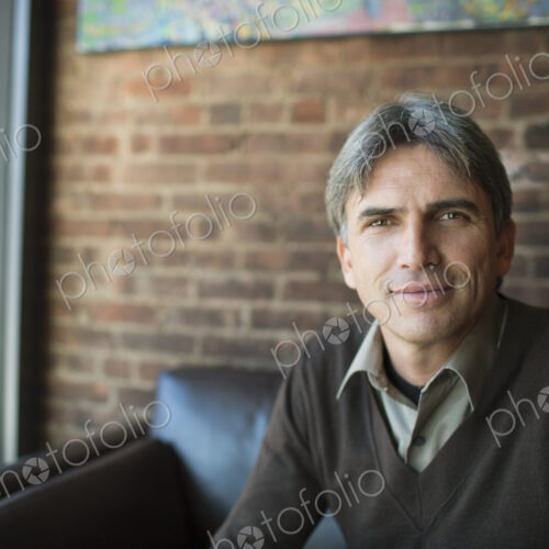 A man sitting in a coffee shop.