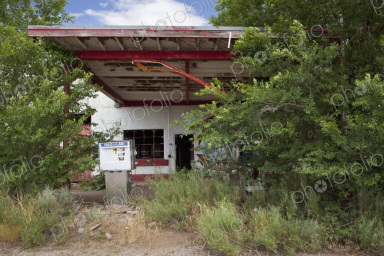 Abandoned Gas Station