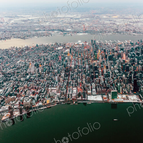 Aerial view of New York cityscape, New York, United States Aerial view of New York cityscape, New York, United States