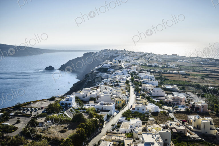 Aerial view of town along ocean, Oia, Egeo, Greece