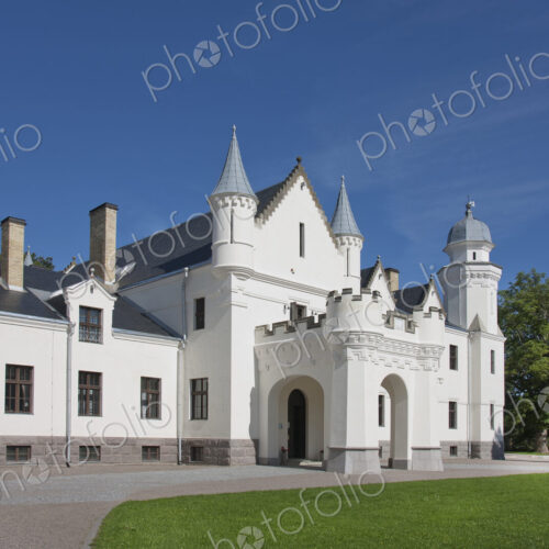 Alatskivi Castle Exterior