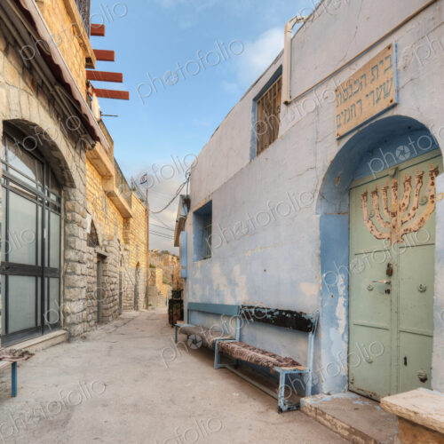 Alleyway Entrance To Synagogue Alleyway Entrance To Synagogue