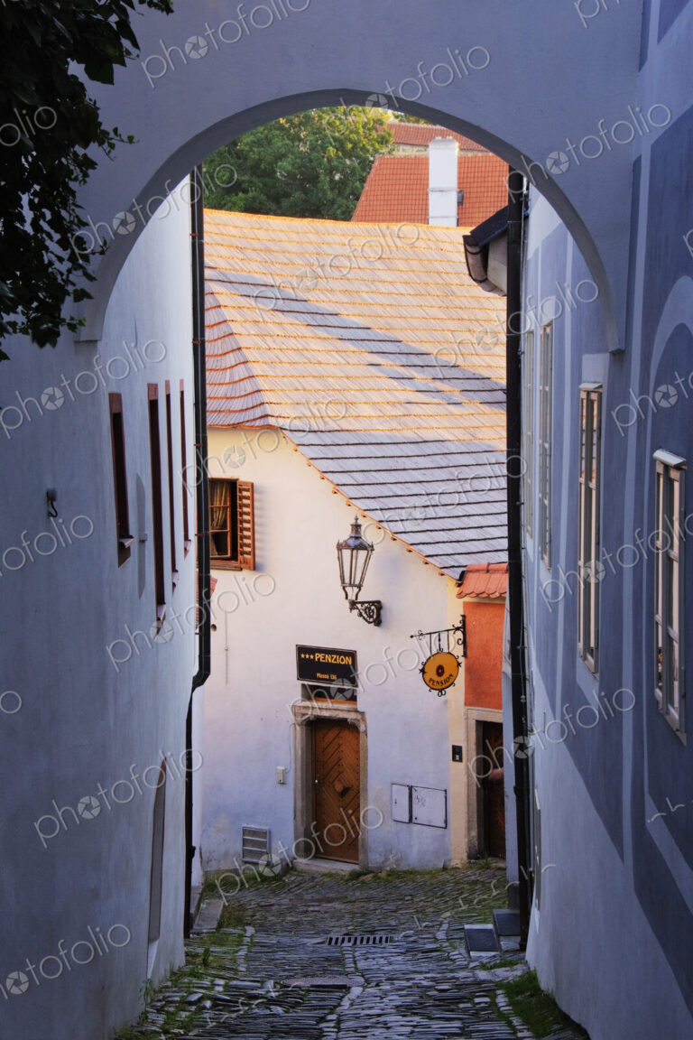 Alleyway through City