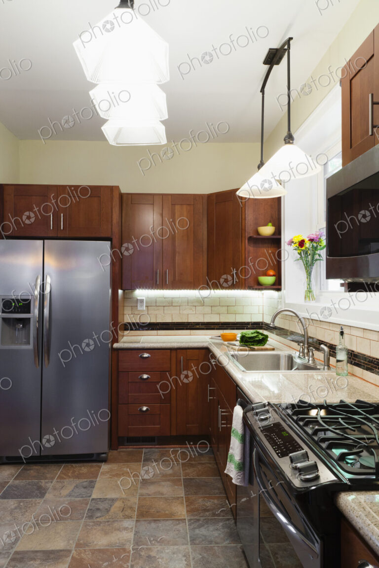 Appliances and cabinets in kitchen