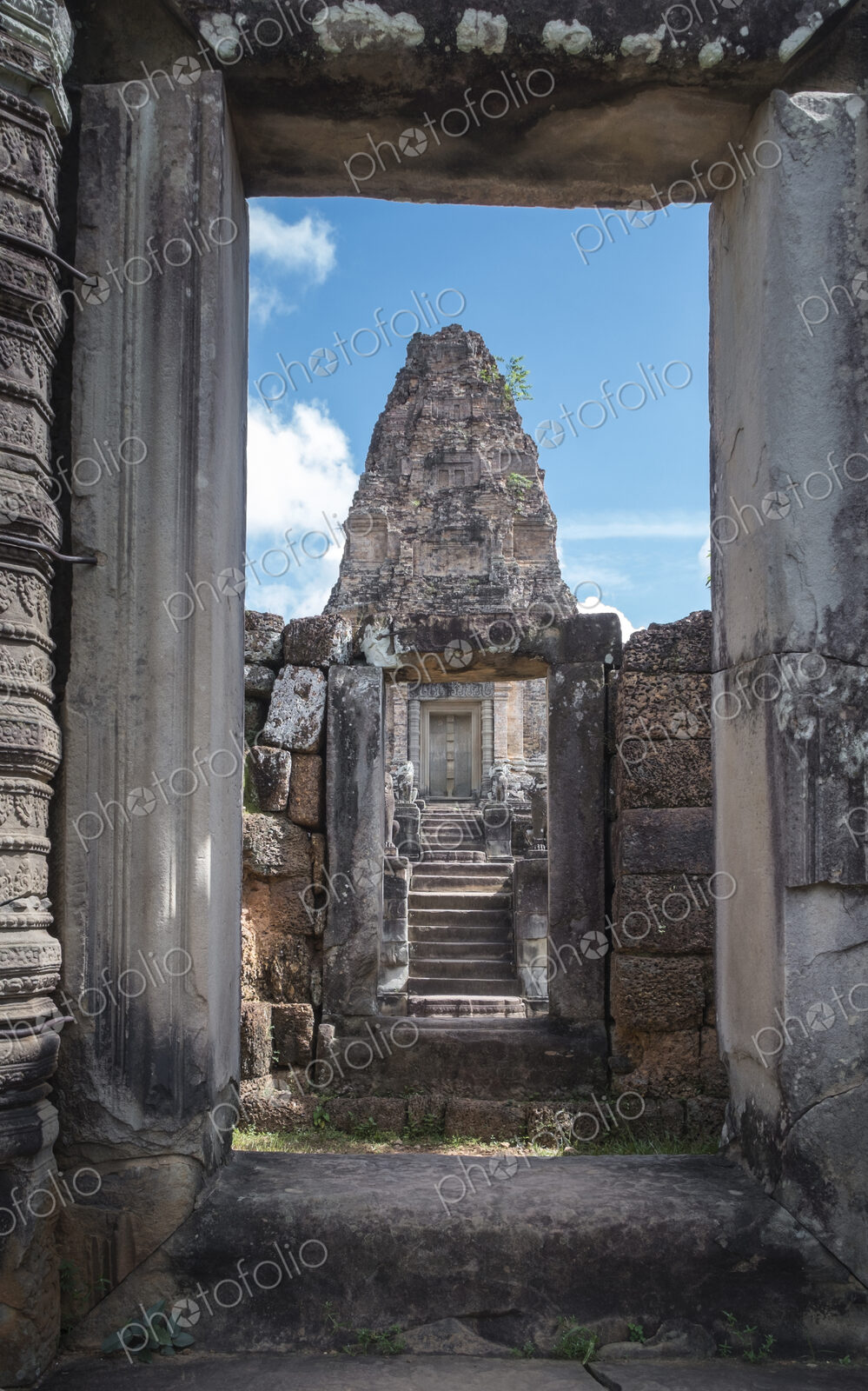 Arch doorways of ancient temple structure, Prasat Bakong, Siem Reap, Cambodia