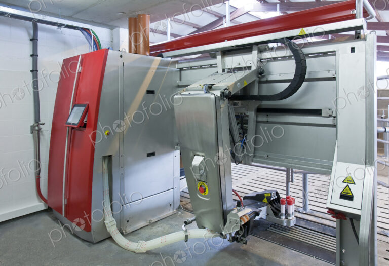 Automatic Milking Machine