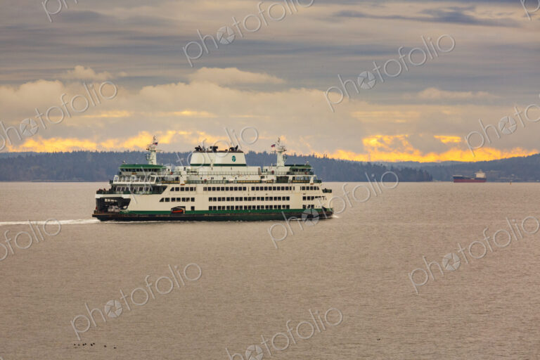 Bainbridge Island to Seattle ferry on Elliott Bay with Mount Rainier in the distant…