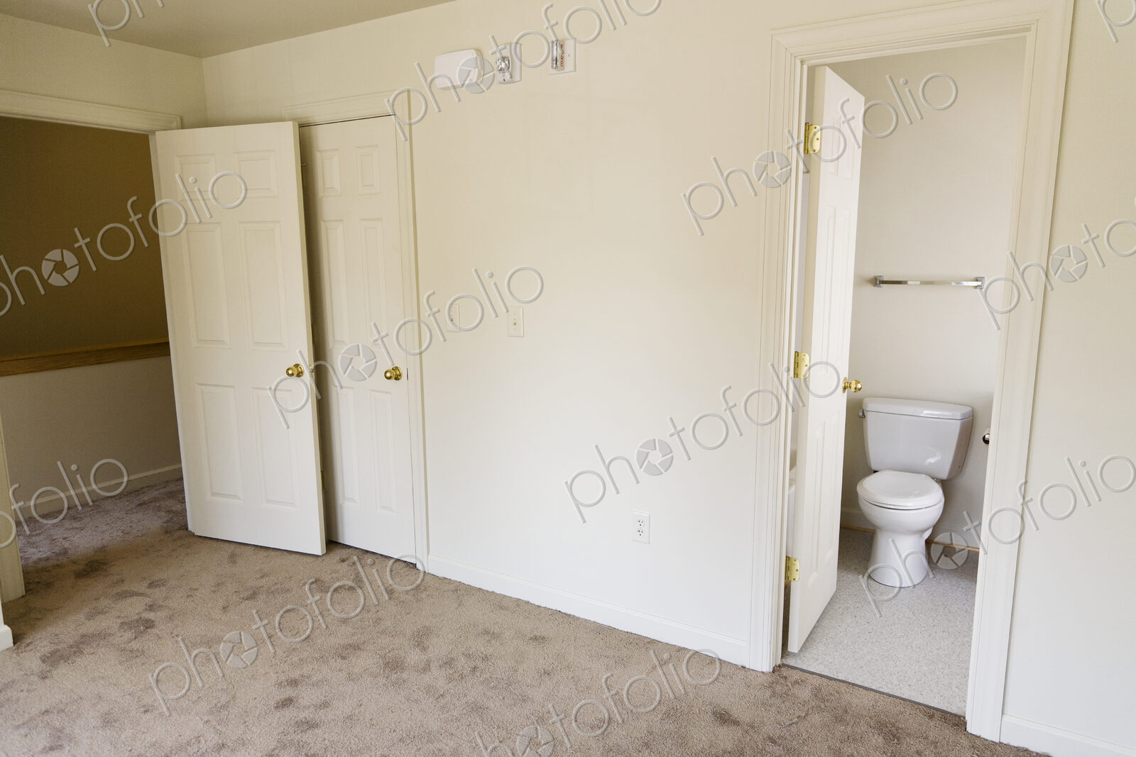Bathroom Off Of Bedroom