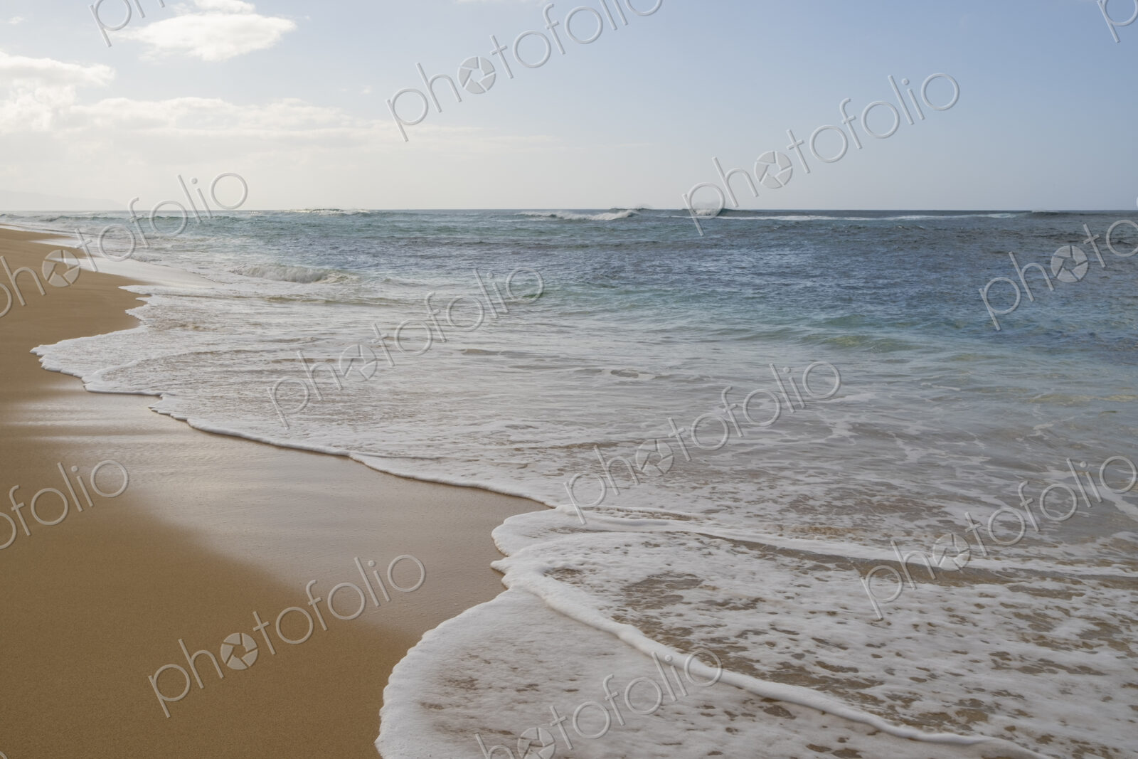 Beach and surf along Oahu’s wild North Shore.