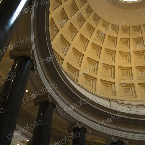 Black Marble Columns In Rotunda Black Marble Columns In Rotunda