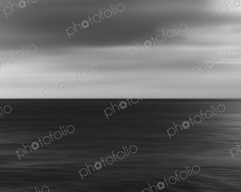 Blurred motion, the sea at dusk.