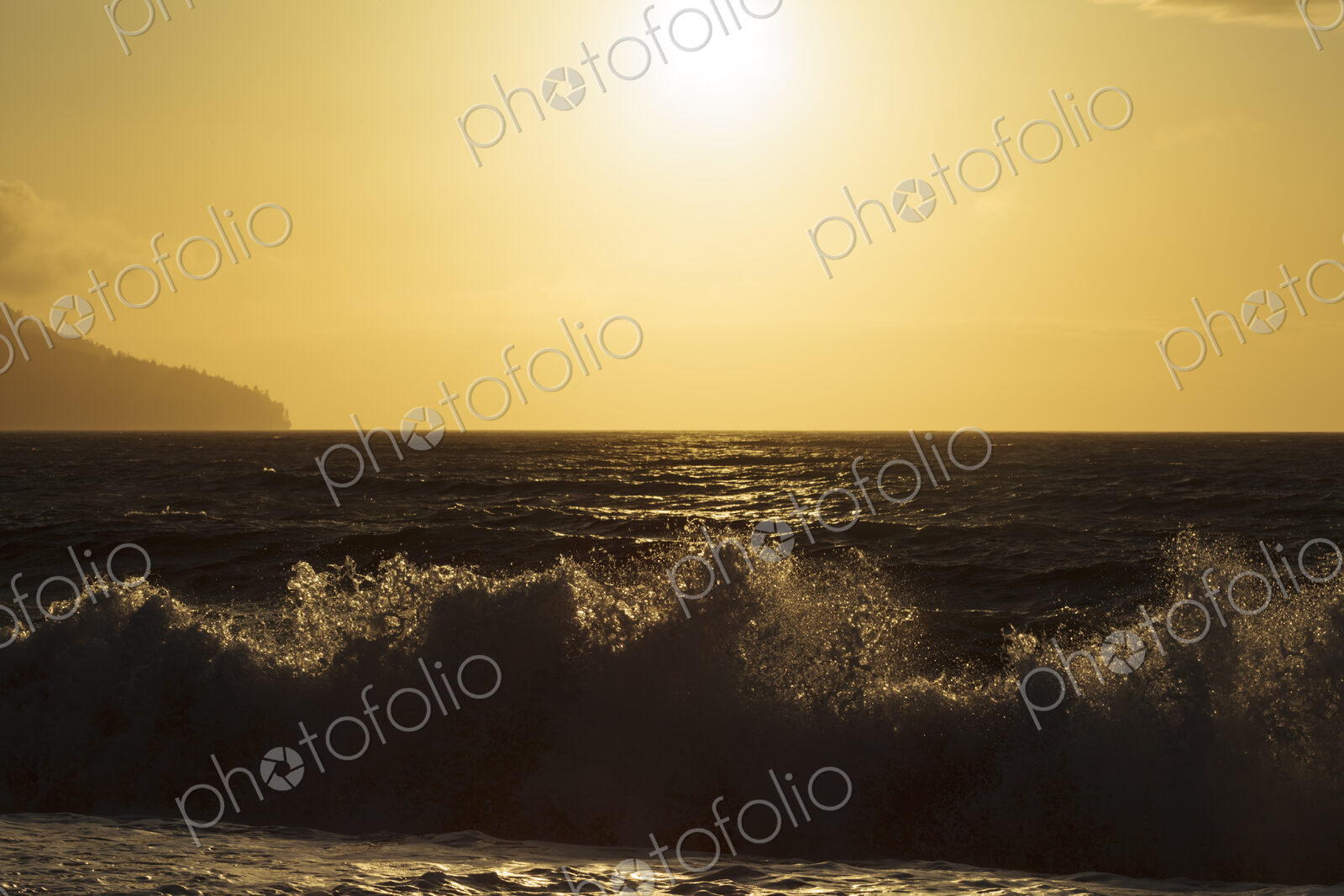 Breaking ocean waves, Strait of Juan de Fuca.