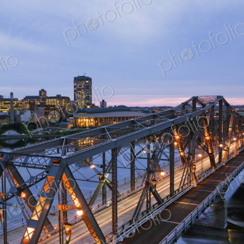 Bridge to City