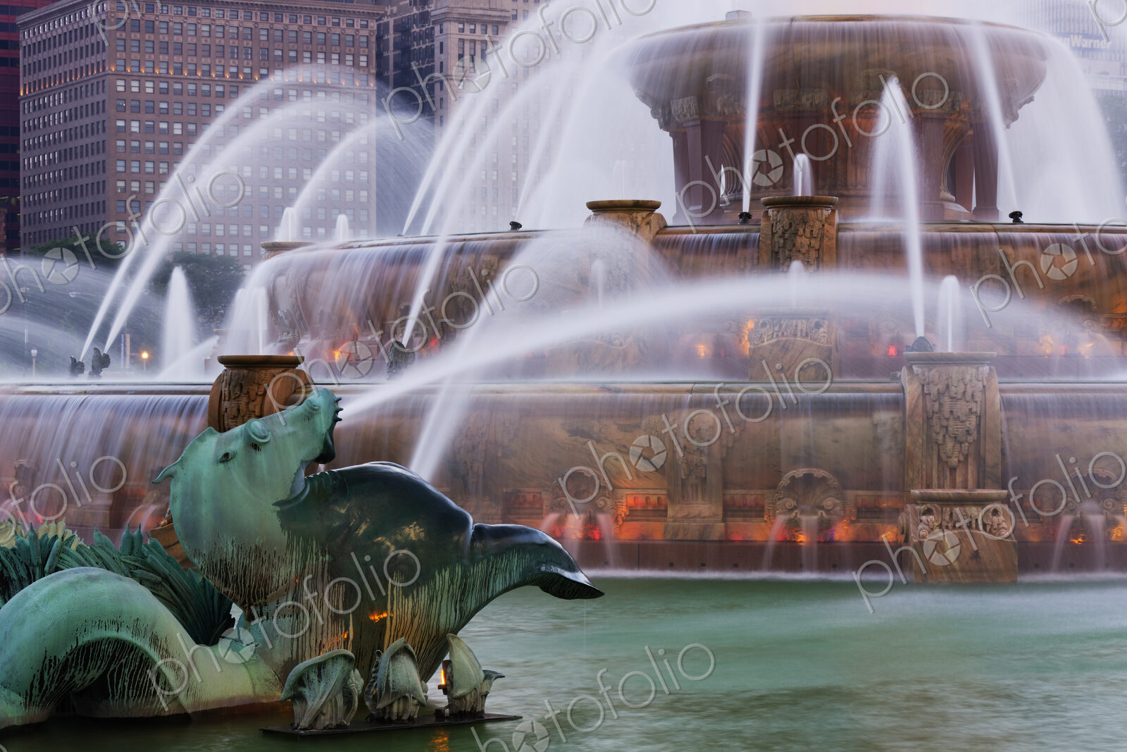 Buckingham Fountain at Dusk
