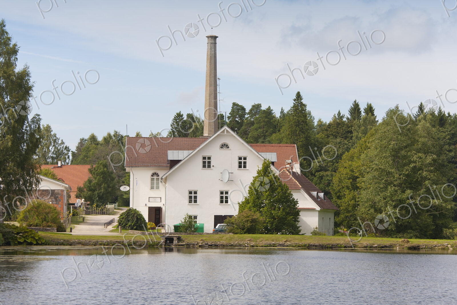 Building With a Tall Smokestack