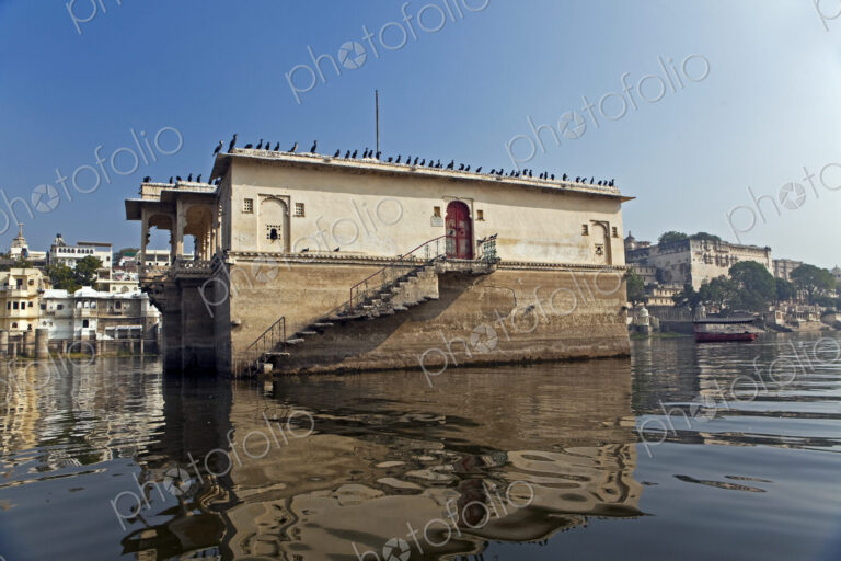Building on Lake Pichola, India
