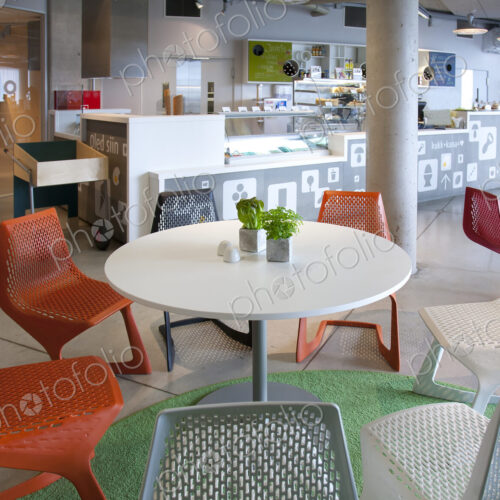 Cafe Seating in a Science Center Cafe Seating in a Science Center