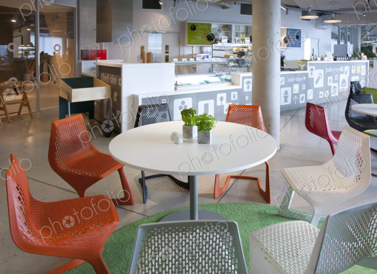 Cafe Seating in a Science Center