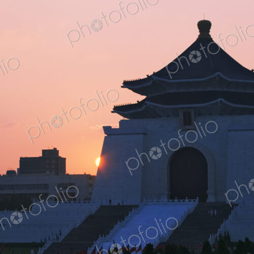 Chiang Kai-shek Memorial Hall at Sunrise