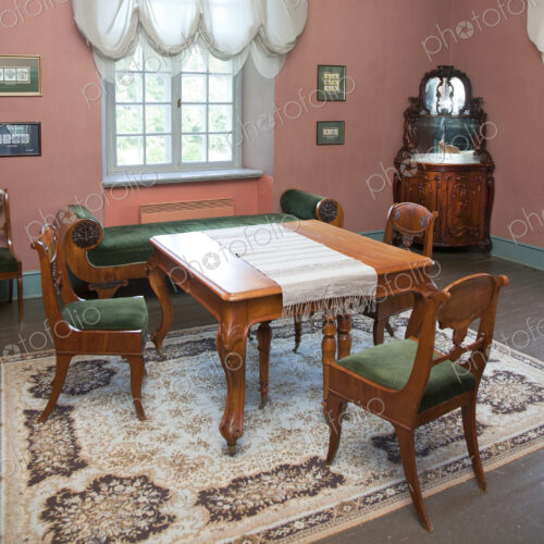 Classic Manor Room