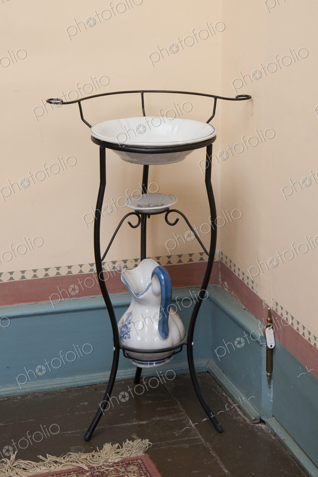 Classic Wash Basin