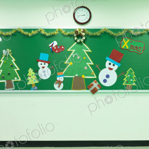 Classroom chalkboard decorated for Christmas Classroom chalkboard decorated for Christmas