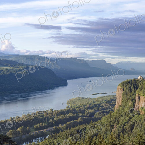 Cliff House and elevated view over the wide Columbia river and the landscape. Cliff House and elevated view over the wide Columbia river and the landscape.