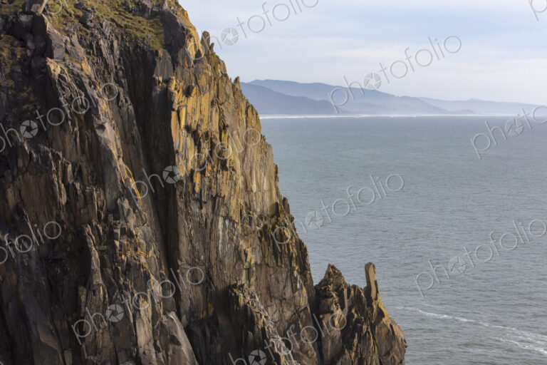 Cliffs and coastline from Oswald West State Park, near Manzanita, Oregon