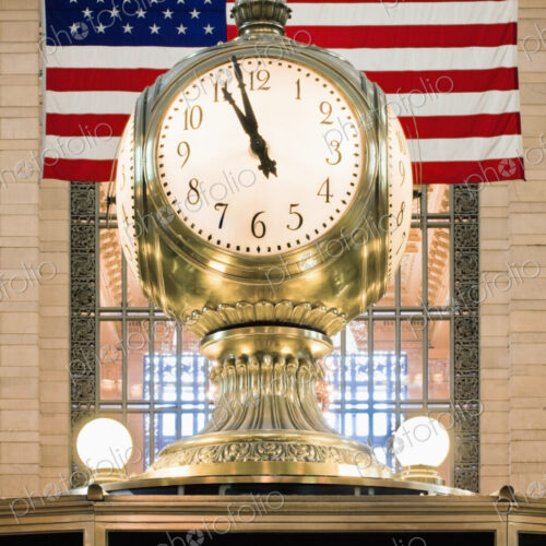 Clock in Grand Central Station Clock in Grand Central Station