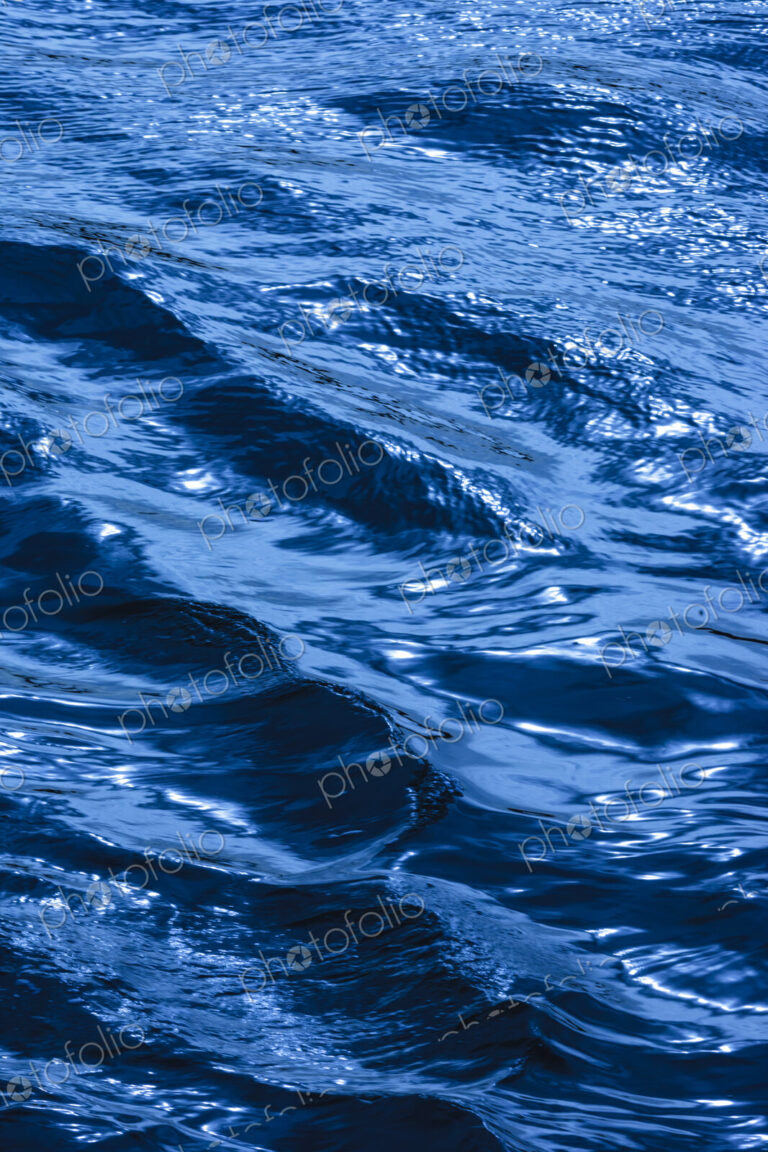 Close-up of the ripples on the water's surface