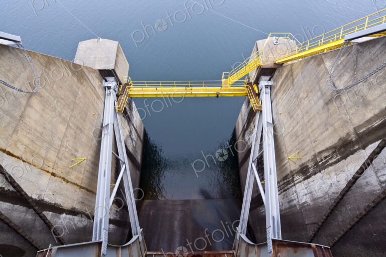 Closed Dam Floodgate