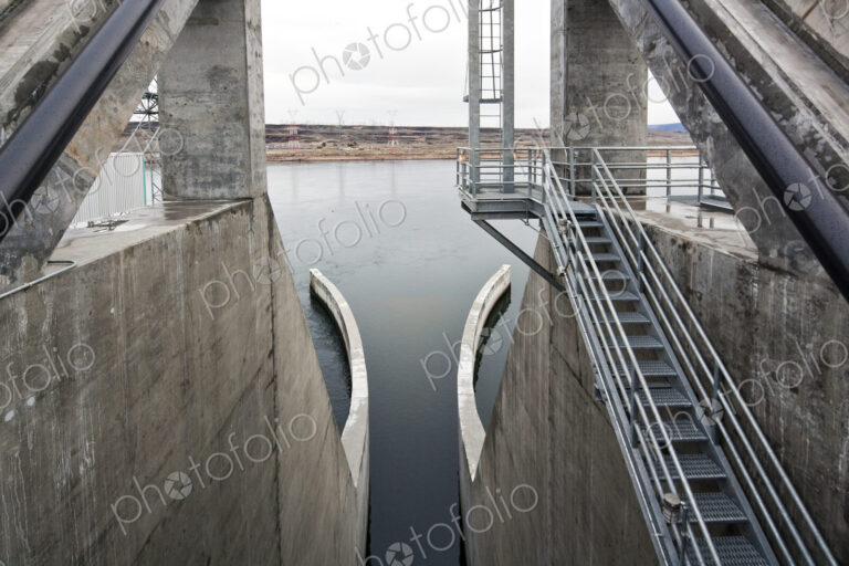 Closed Dam Floodgate