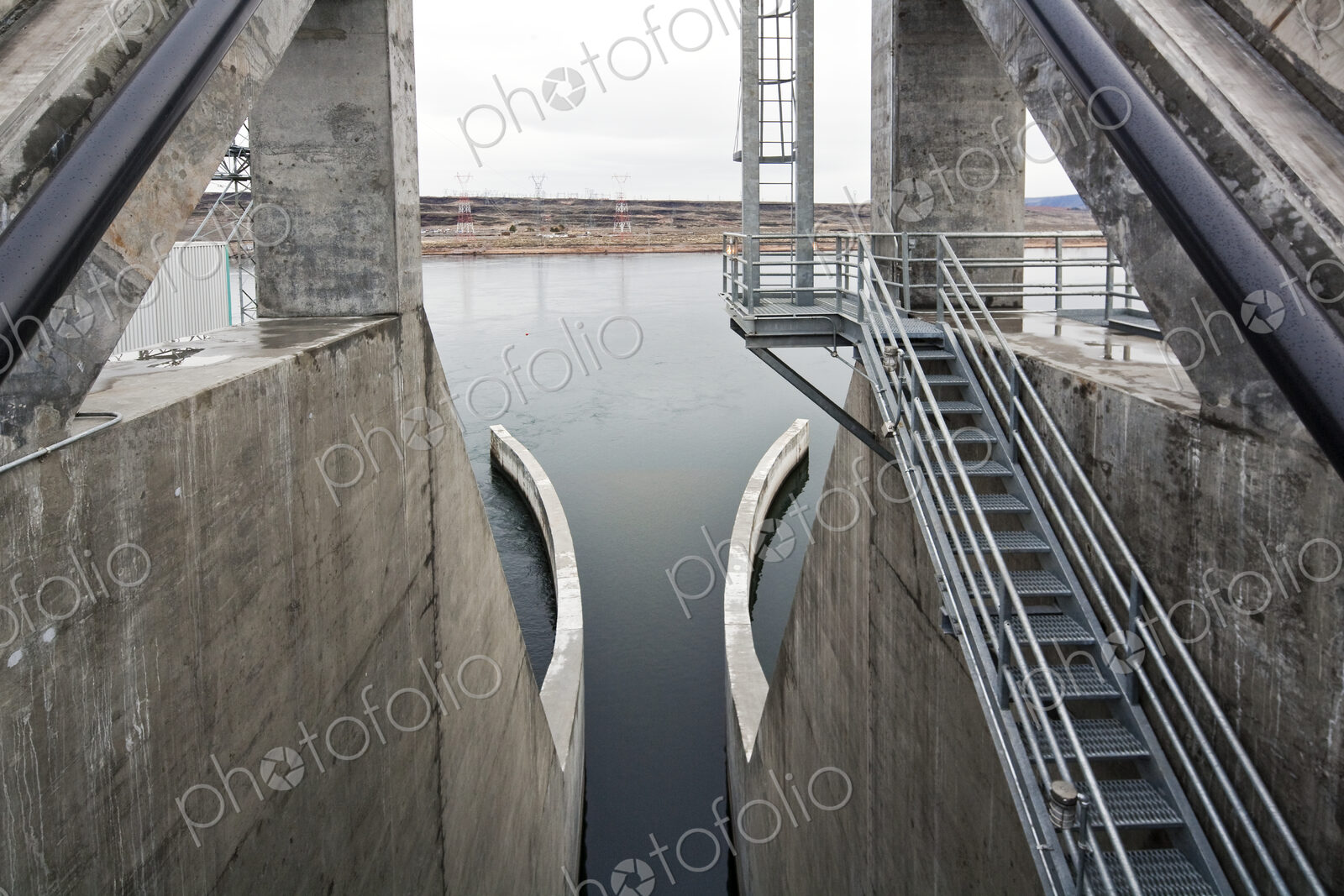 Closed Dam Floodgate