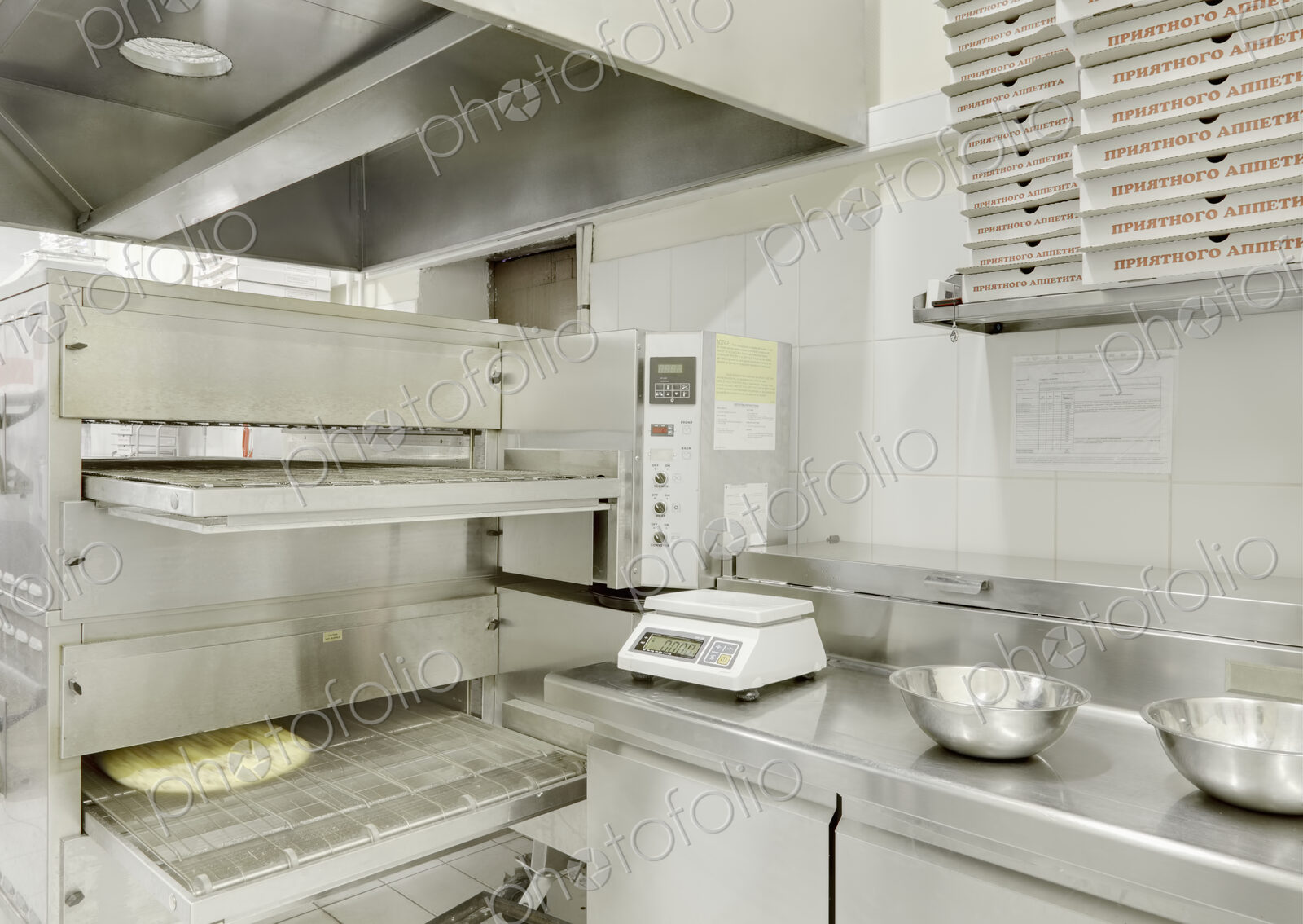 Commercial Kitchen Pizza Oven