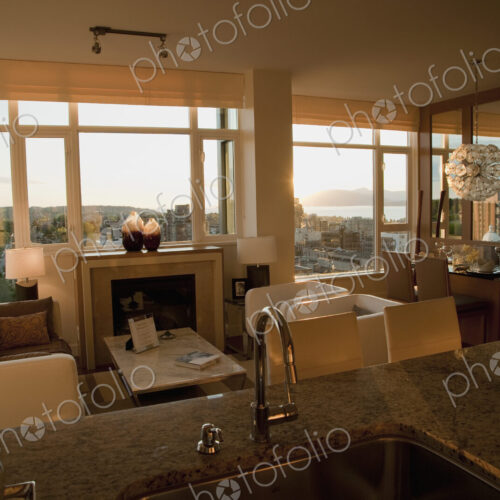 Condo/Apartment with Open Floor Plan Condo/Apartment with Open Floor Plan
