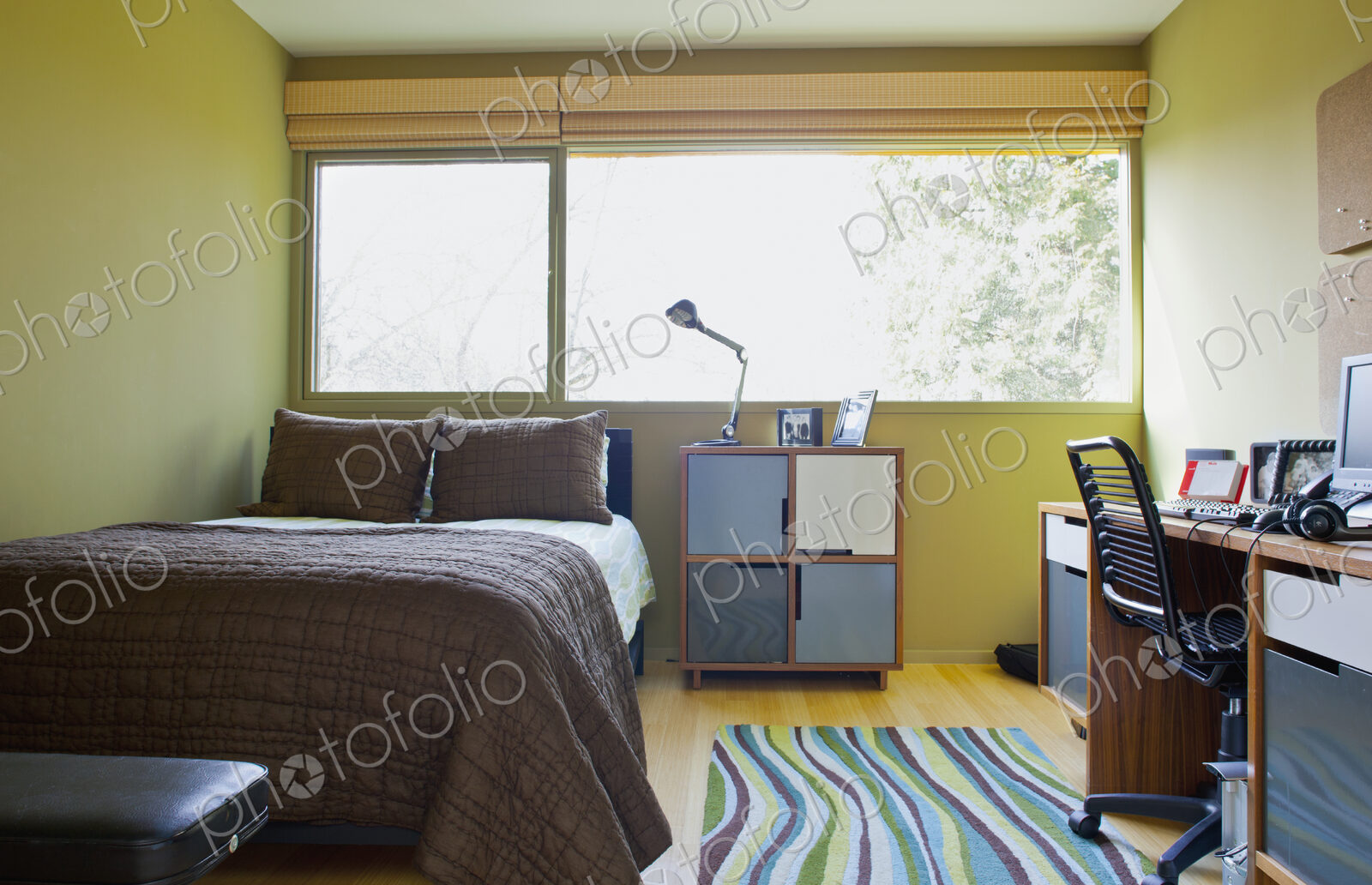 Contemporary Teenage Bedroom
