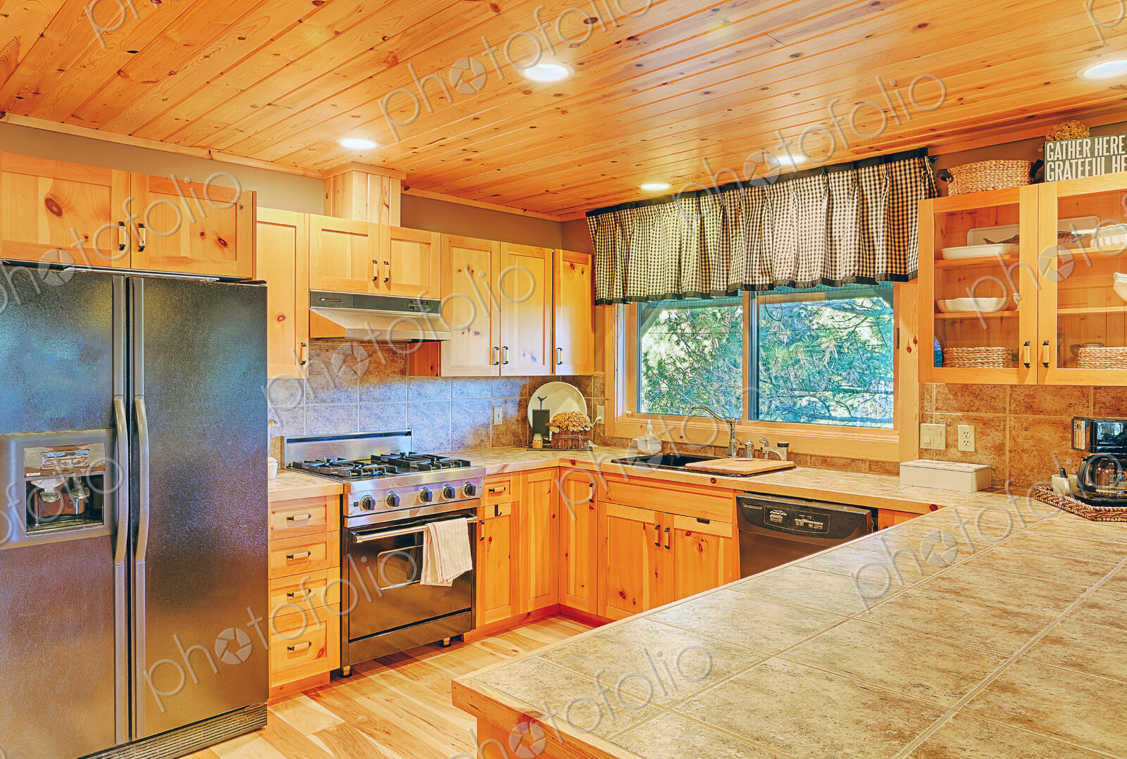 Countertops and cabinets in rustic kitchen