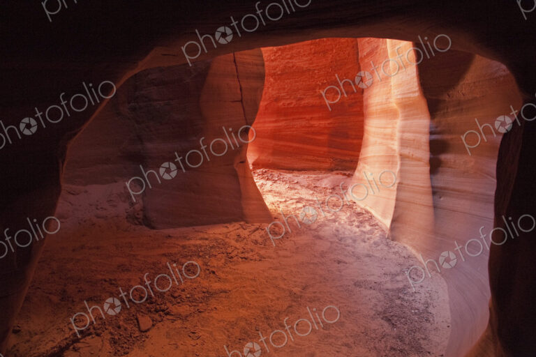 Curving rock walls in Antelope Canyon, Page, Arizona, United States
