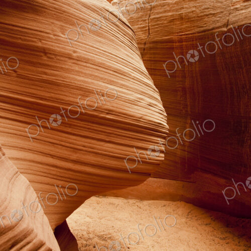 Curving rock walls in Antelope Canyon, Page, Arizona, United States