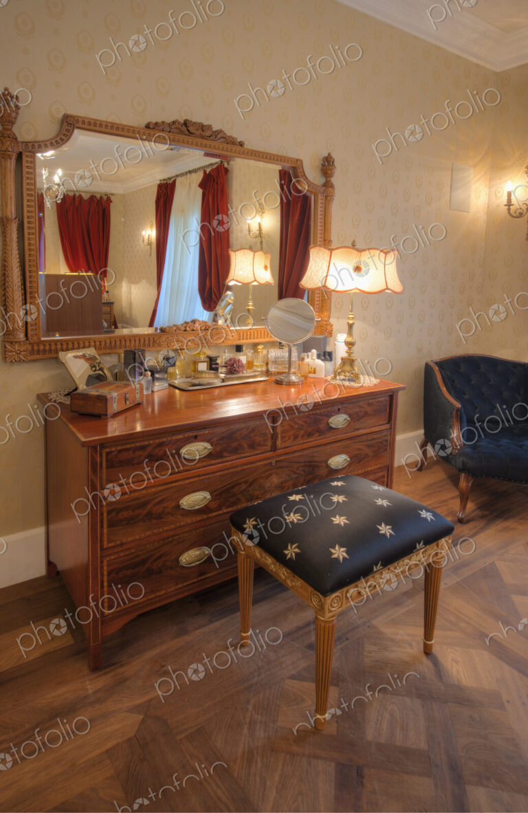 Dressing Table And Mirror