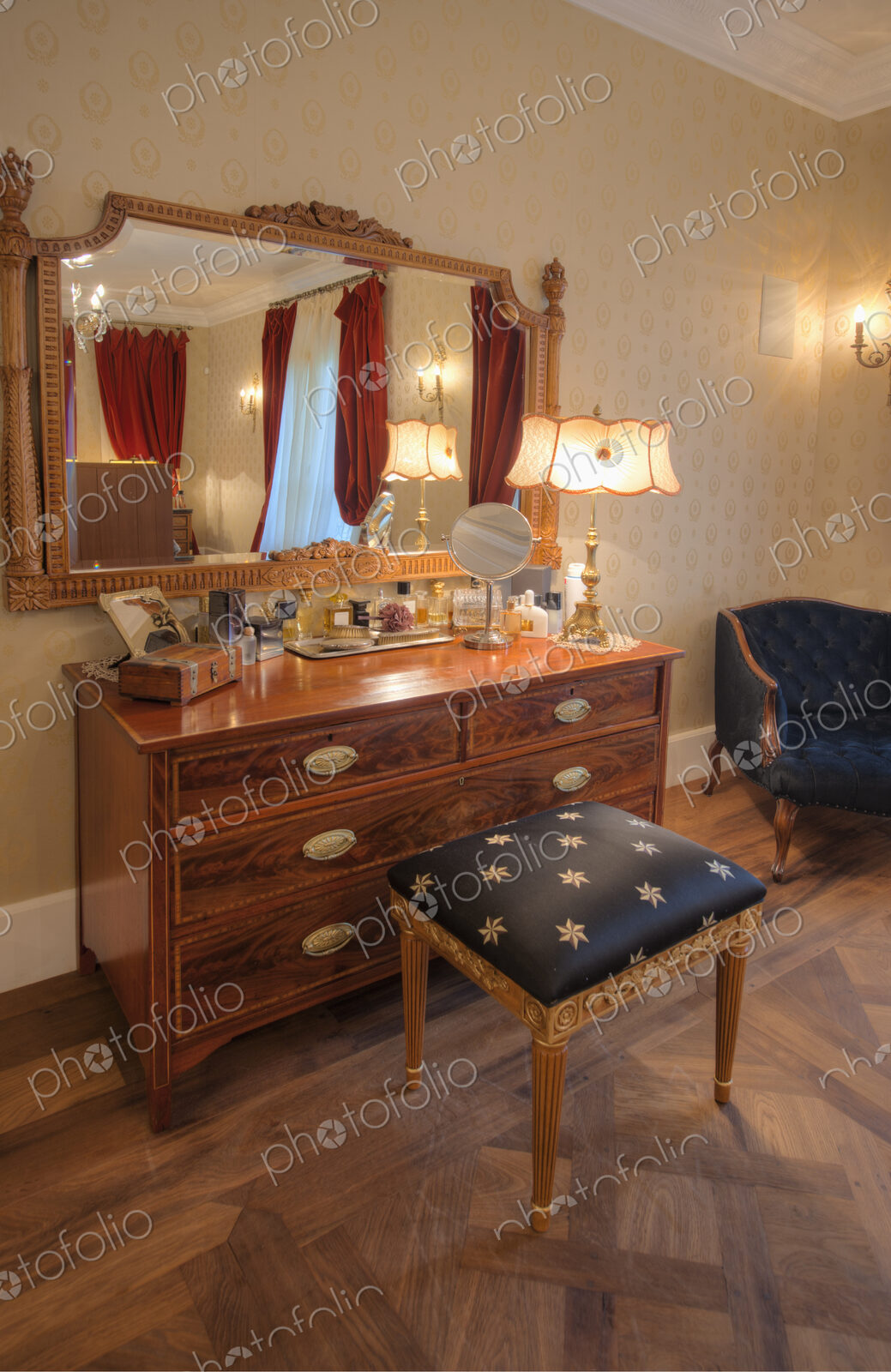 Dressing Table And Mirror