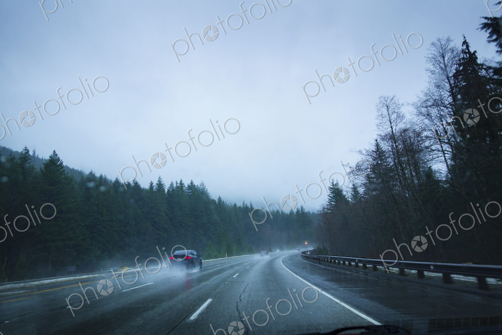 Driving on the rain and snow, Interstate 90, Snoqualmie Pass