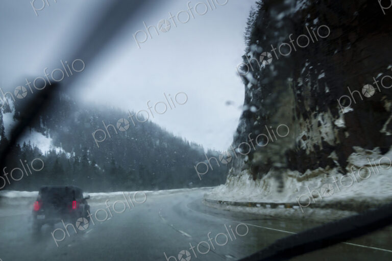 Driving on the rain and snow, Interstate 90, Snoqualmie Pass