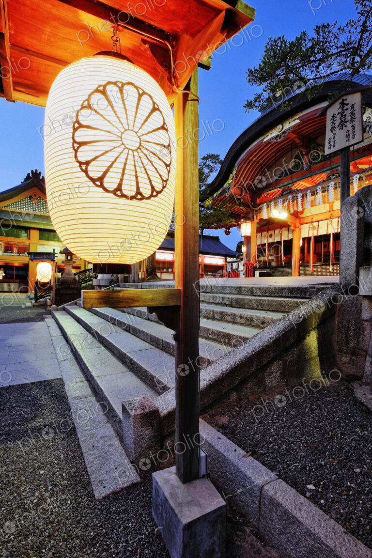Dusk Scene at Inari Shrine