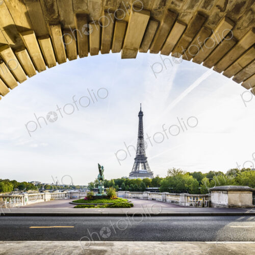 Eiffel Tower from arch, Paris, France Eiffel Tower from arch, Paris, France