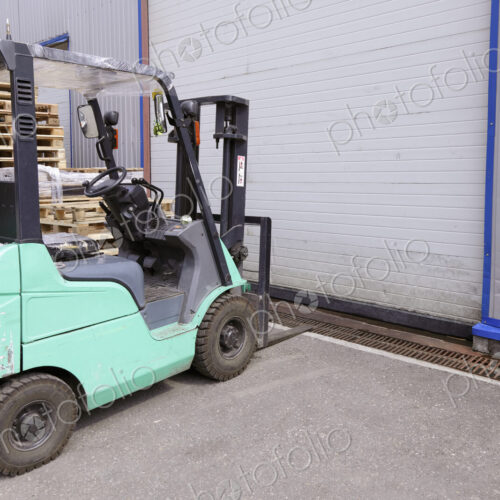 Electric Forklift