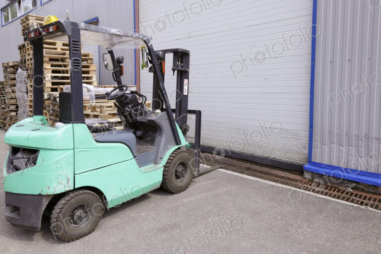 Electric Forklift