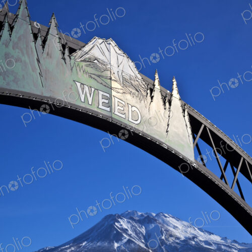 Entrance Sign to Weed California Entrance Sign to Weed California