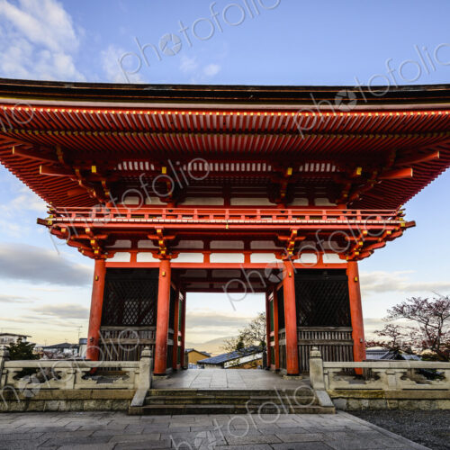 Entrance to Kiyomizu-dera, a Buddhist temple in eastern Kyoto, Japan.
